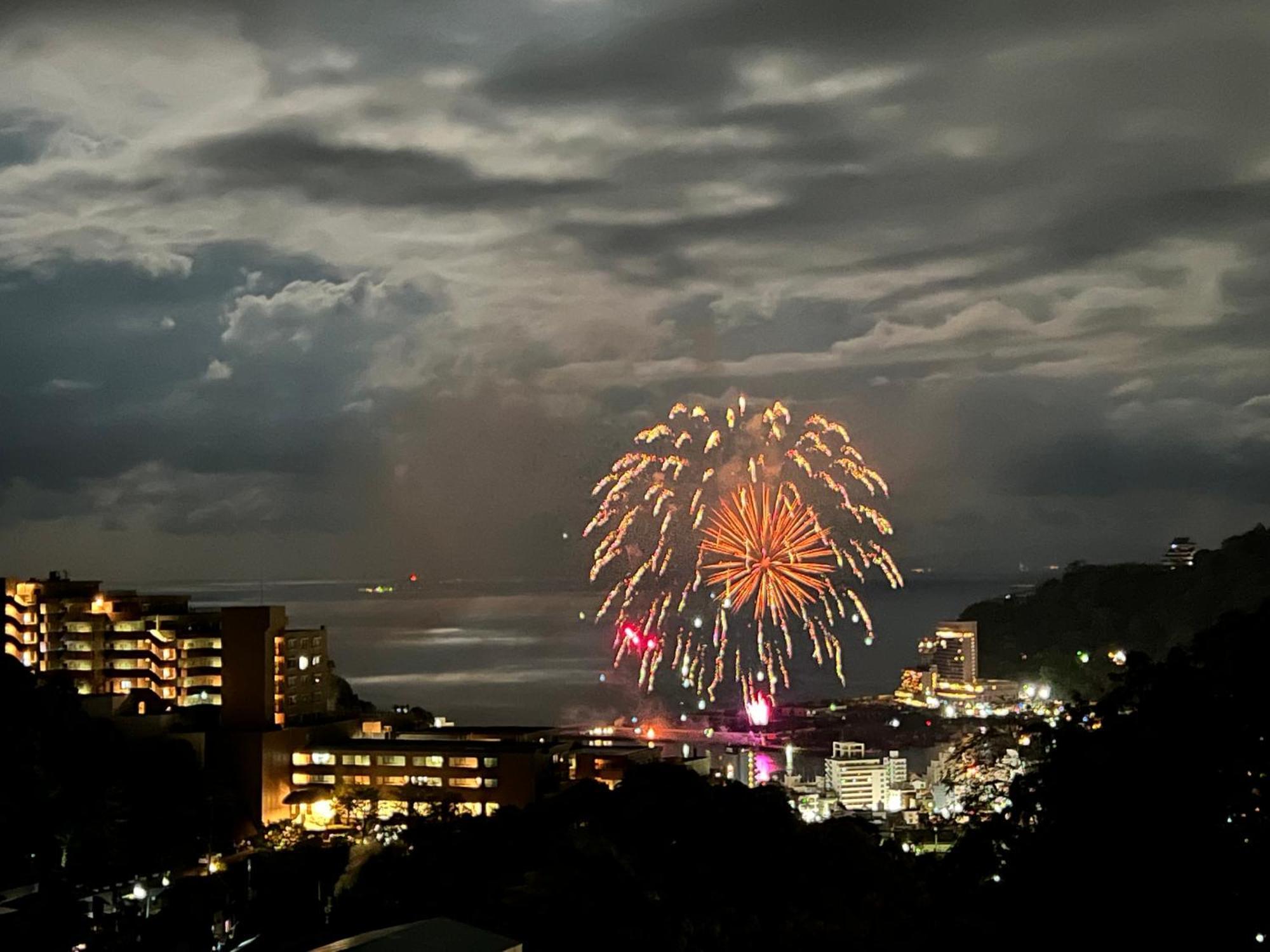 熱海温泉　実の別荘 Atami  Exteriér fotografie